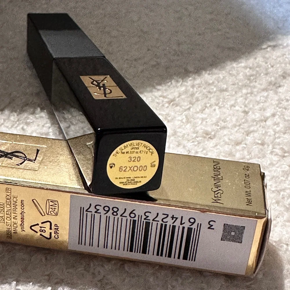 NEW Yves Saint Laurent THE SLIM VELVET RADICAL MATTE LIPSTICK #320